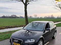 Audi A3 Sportback - 1.4 TFSI MOTOR KAPOT Attraction Pro Line Business MOTOR KAPOT Climate controle, Cruise con