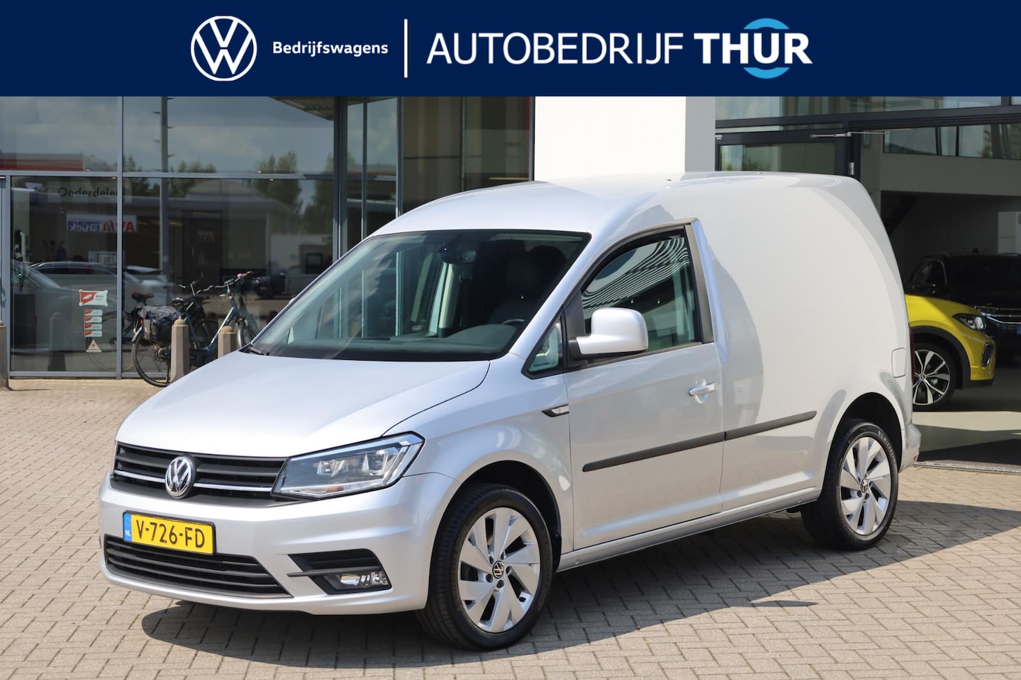 Volkswagen Caddy - 2.0 TDI L1H1 BMT Highline Executive, 102PK / 75kW DSG, navigatie, lederen bekleding, xenon - AutoWereld.nl