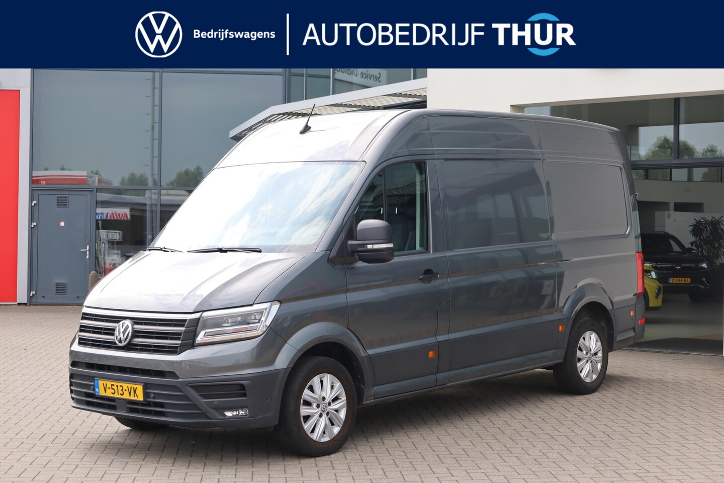 Volkswagen Crafter - 30 2.0 TDI L3H3 Highline 30 2.0 TDI L3H3 Highline 140PK / 103kW, Exclusive Edition, LED, 17" LMV, 3 zits, verhoogd - AutoWereld.nl