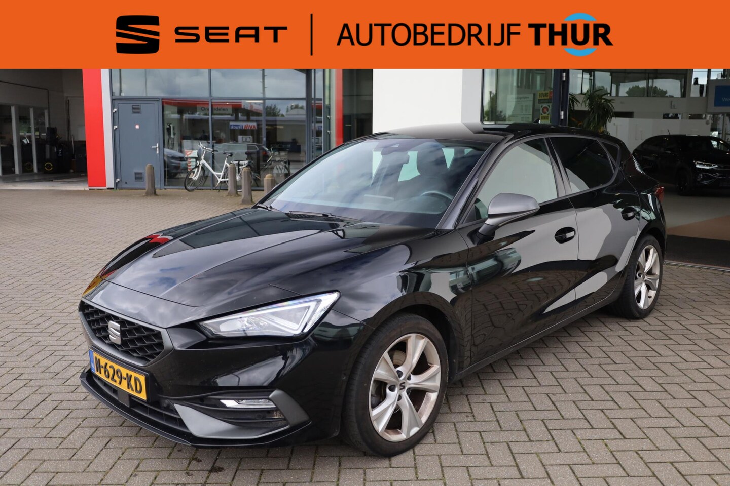 Seat Leon - 1.0 TSI FR Business Intense 1.0 TSI FR Business Intense 110PK / 81kW, Achteruitrijcamera, navigatie, automatische airc - AutoWereld.nl