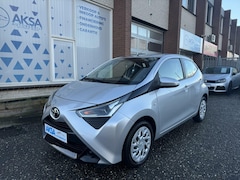 Toyota Aygo - 1.0 VVT-i x-play Automaat 72pk Airco/Bluetooth/Garantie/