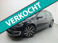 Volkswagen Golf - 1.4 TSI GTE PANO CAMERA SFEER KEYLESS ACC