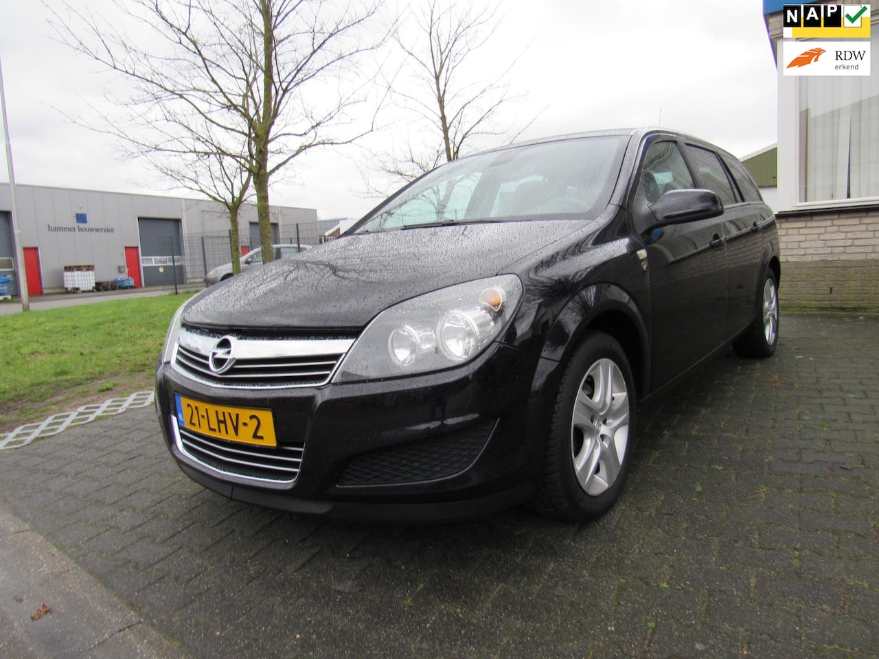 Opel Astra Wagon - Zeer nette 1.4 111 years Edition - AutoWereld.nl