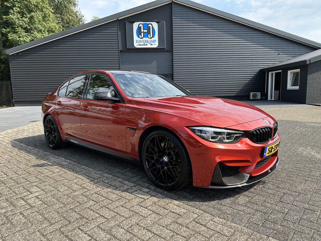 BMW M3 - 3-serie Competition DCTA M-Performance pack *APPLE CARPLAY | DEALERAUTO | HARMANKARDON | H - AutoWereld.nl