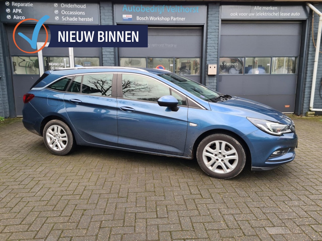 Opel Astra Sports Tourer - 1.0 Online Ed. - AutoWereld.nl