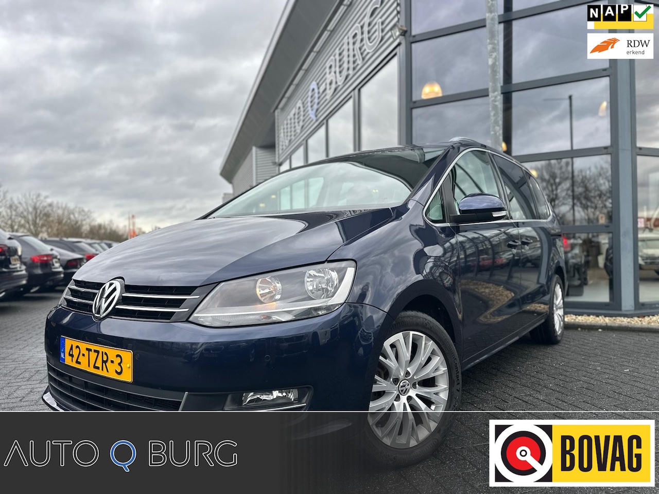 Volkswagen Sharan - 2.0 TSI Highline 7persoons | DSG Automaat | Trekhaak | PDC | Navi | Camera | Cruise | - AutoWereld.nl