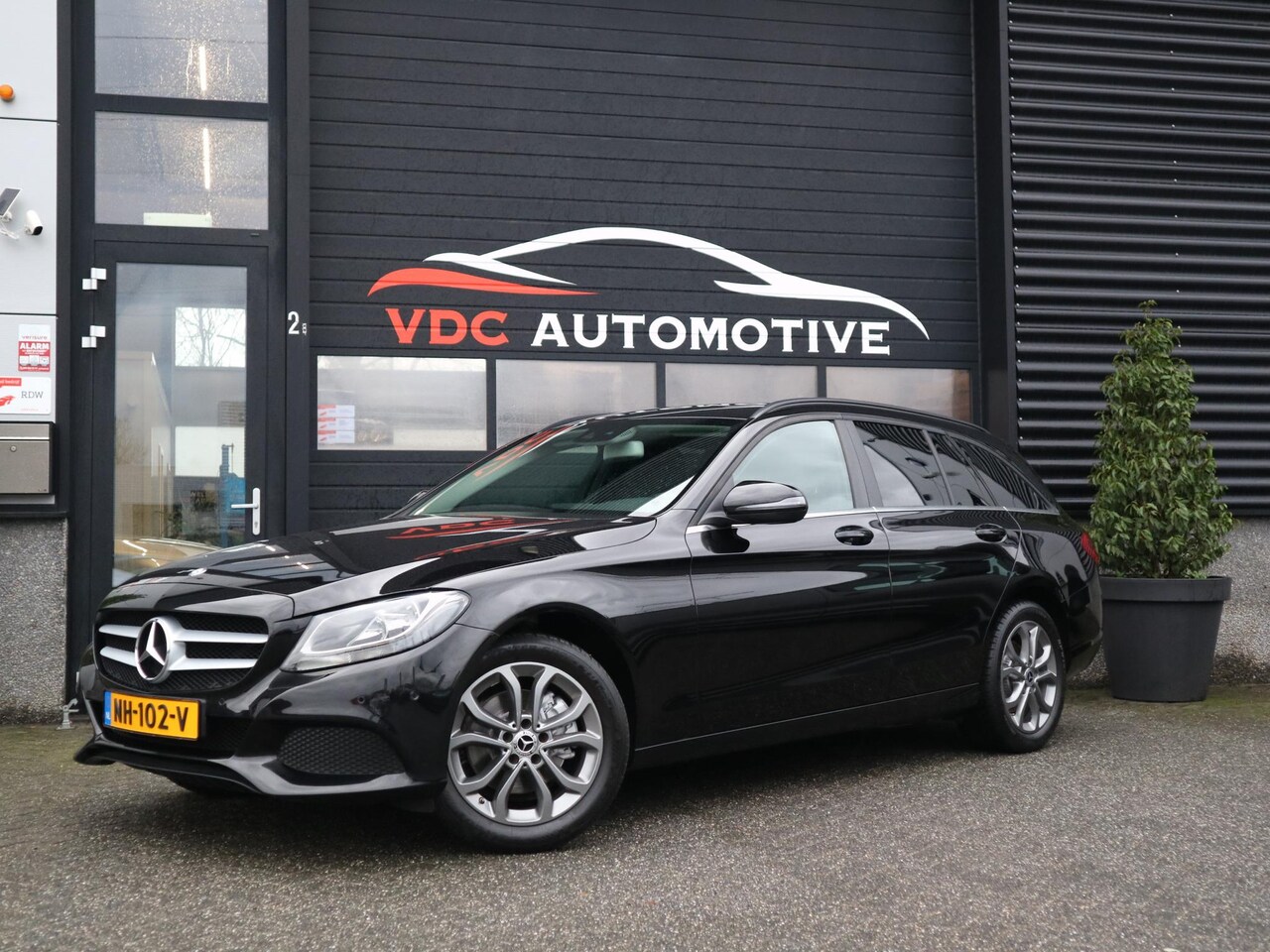 Mercedes-Benz C-klasse Estate - 220 CDI Navi | Stoelverwarming | Trekhaak | Privacy Glas | Parkeersensoren - AutoWereld.nl