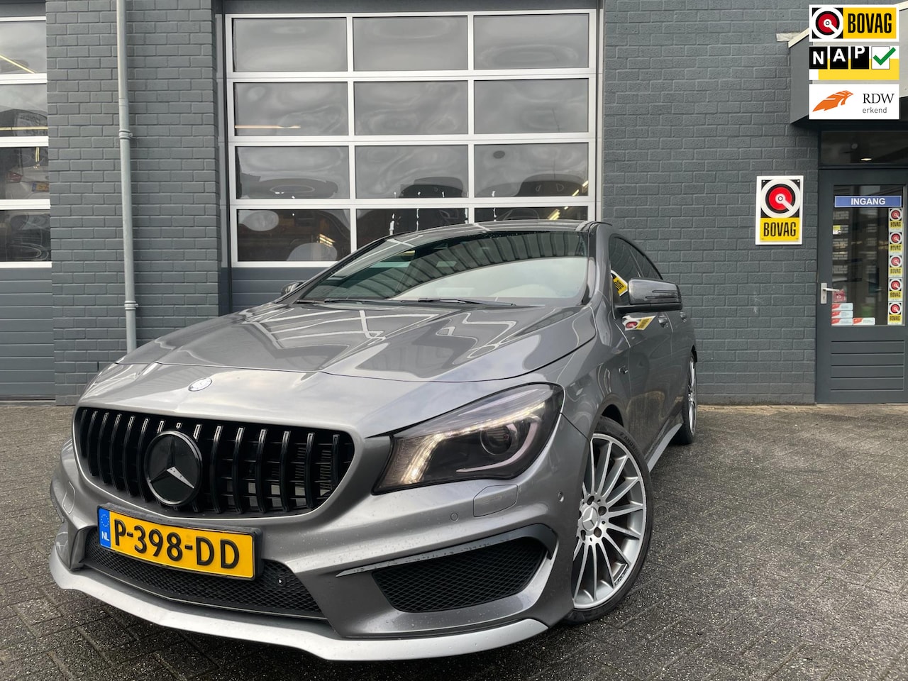 Mercedes-Benz CLA-klasse Shooting Brake - AMG 45 4MATIC OrangeArt Edition Apple Carplay, Leder, Dakje, 19'', - AutoWereld.nl