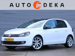 Volkswagen Golf - 1.2 TSI Style BlueMotion *Xenon*Stoelverw.*Navigatie