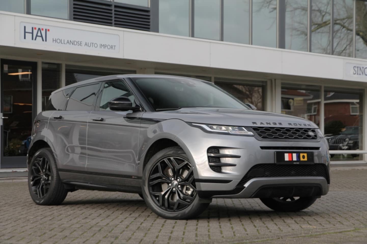 Land Rover Range Rover Evoque - P300e AWD R-Dynamic S I Pano I ACC - AutoWereld.nl