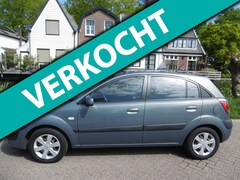 Kia Rio - 1.4 X-tra 97pk 5-deurs Airco Historie Degelijke Aziaat