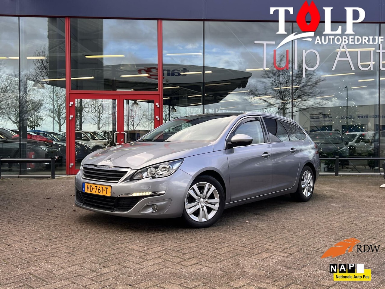 Peugeot 308 SW - 1.6 BlueHDI Blue Lease Executive Pano Nav NAP - AutoWereld.nl