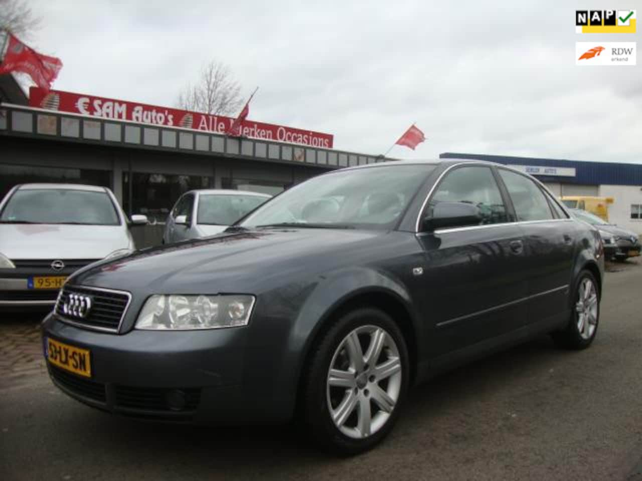 Audi A4 Limousine - 2.0 ( Airco KM NAP ) - AutoWereld.nl