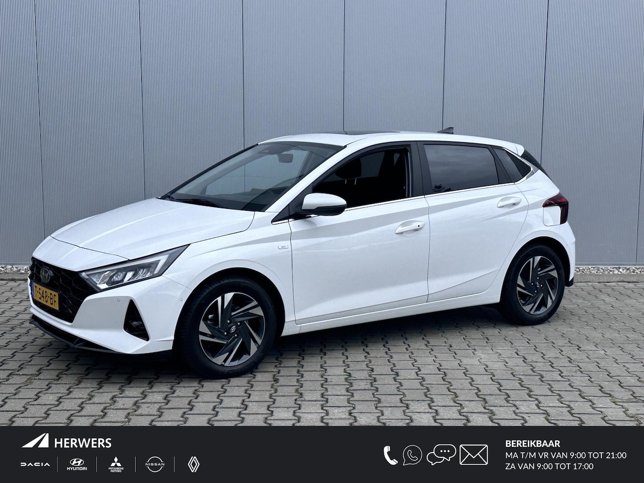 Hyundai i20 - 1.0 T-GDI Premium Sky / Keyless Entry / Navigatie / PDC voor en achter / Schuif/kanteldak - AutoWereld.nl