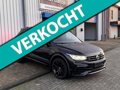 Volkswagen Tiguan - 1.4 TSI eHybrid R- Line Keyless / Matrix IQ Light / Camera / Black style / 20 Inch Suzuka