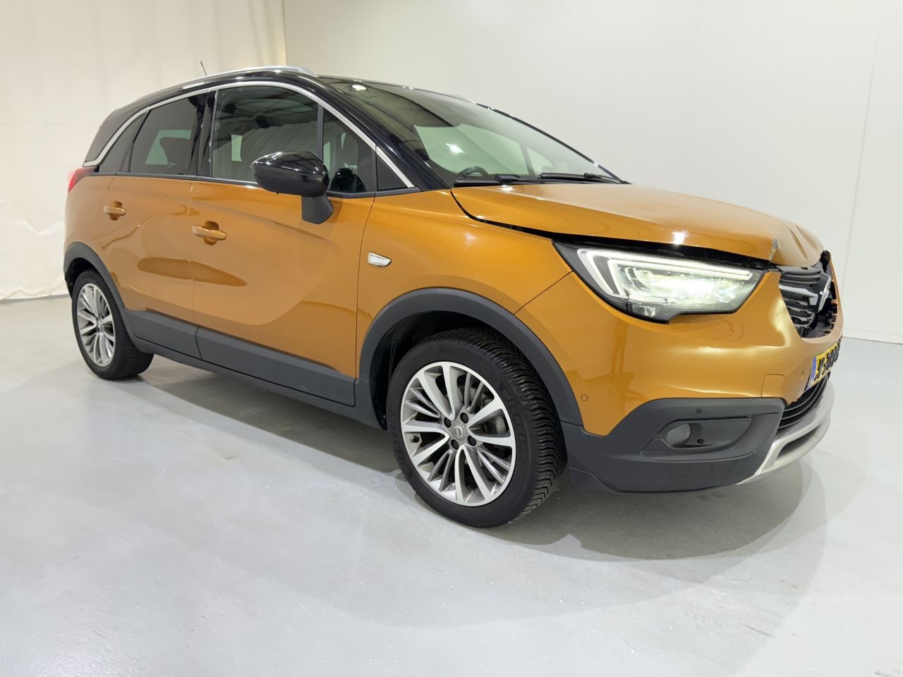 Opel Crossland X - 1.2 Innovation Aut Pano/Clima - AutoWereld.nl