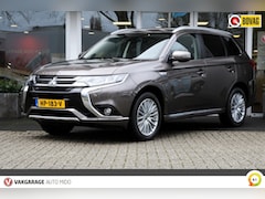 Mitsubishi Outlander - 2.0 PHEV Instyle+ Trekhaak -Adaptieve Cruise Control- -Elektr. s