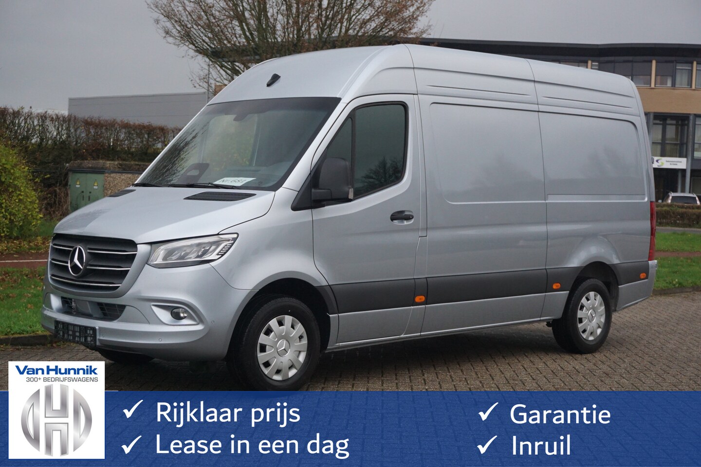 Mercedes-Benz Sprinter - 317CDI Pro L2H2 10.25" Mbux Navi, Cam, Gev. Stoel, 3.5T Trekhaak, LED!! NR. 732 - AutoWereld.nl