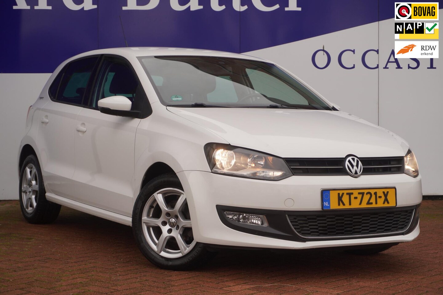 Volkswagen Polo - 1.2 TSI 105 PK + 6 bak Comfortline+airco&ecc+stoel-verw+Parkeer-Hulp+privacy-Glass = TOP O - AutoWereld.nl