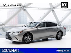 Lexus ES - 300h Business Line | NL-Auto | Carplay | Stoel & Stuur verwarming | Schuifdak |