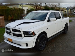 Dodge Ram 1500 - 5.7 V8 Quad Cab 6'4 Alpine/ Camera/ Navi/ BTW