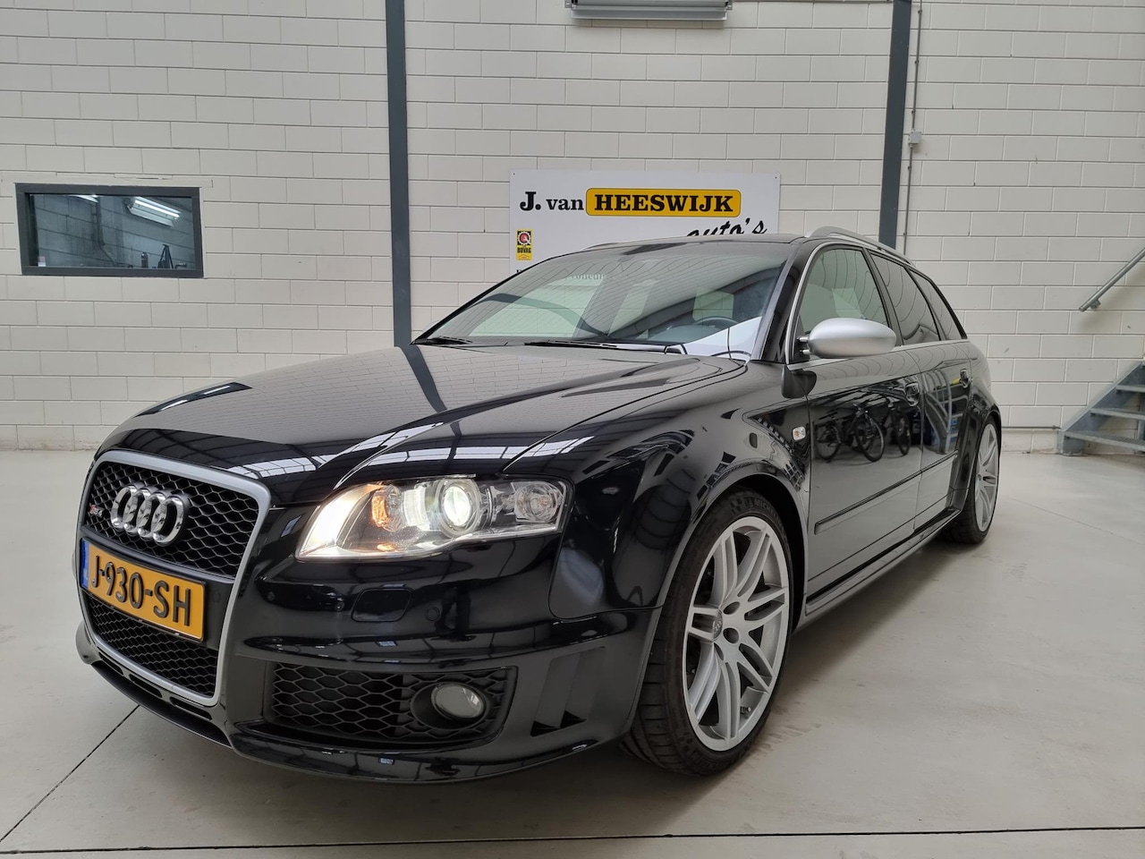 Audi RS4 - Avant 4.2 V8 RS 4 quattro Sublime staat / schaalstoelen / Unieke orginele auto !!! - AutoWereld.nl