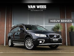 Volvo XC70 - 2.0 D4 FWD Summum | NL auto | NAP | Dakraam | Trekhaak | Leer | Navi | PDC | Xenon | 17 in