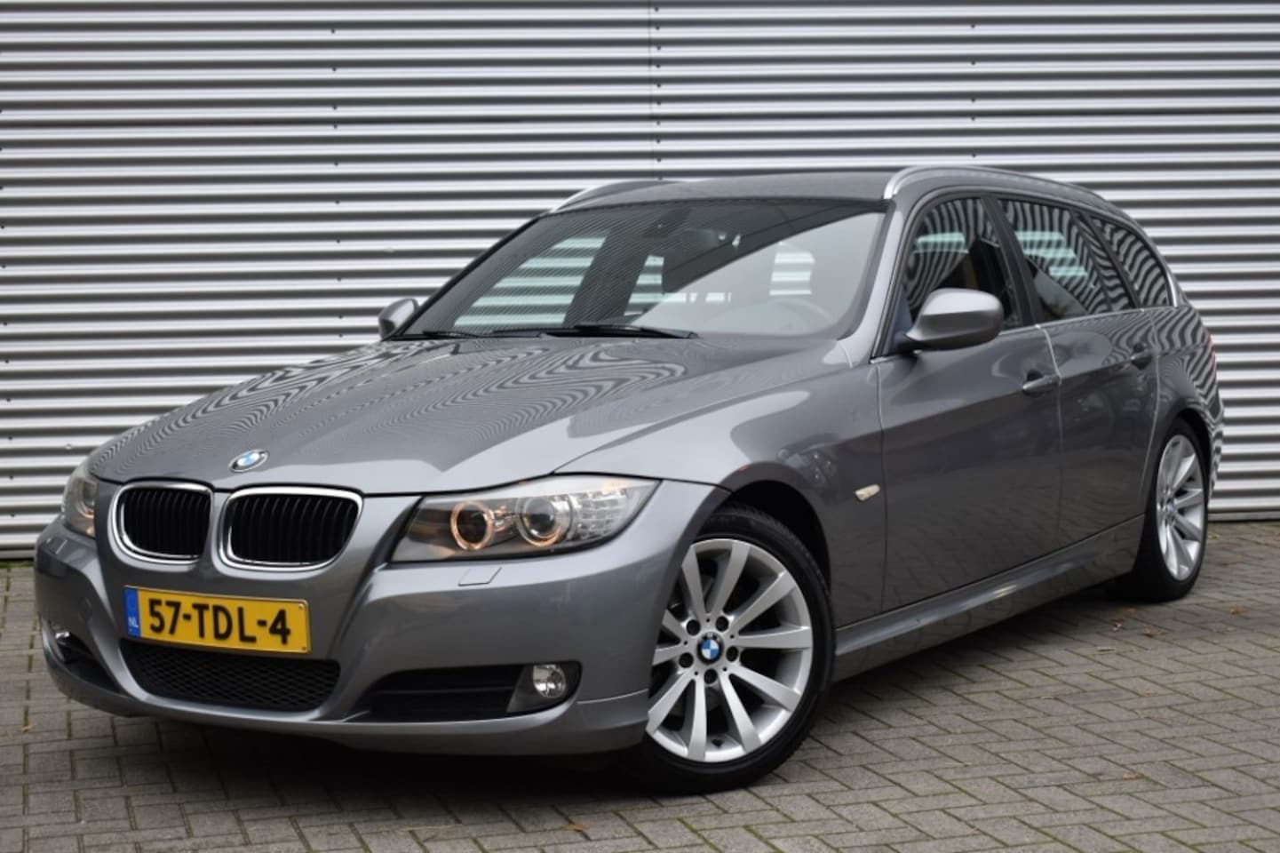 BMW 3-serie Touring - TOURING 320D EDITION LUXURY LINE / LEDER / SPORTSTOELEN - AutoWereld.nl