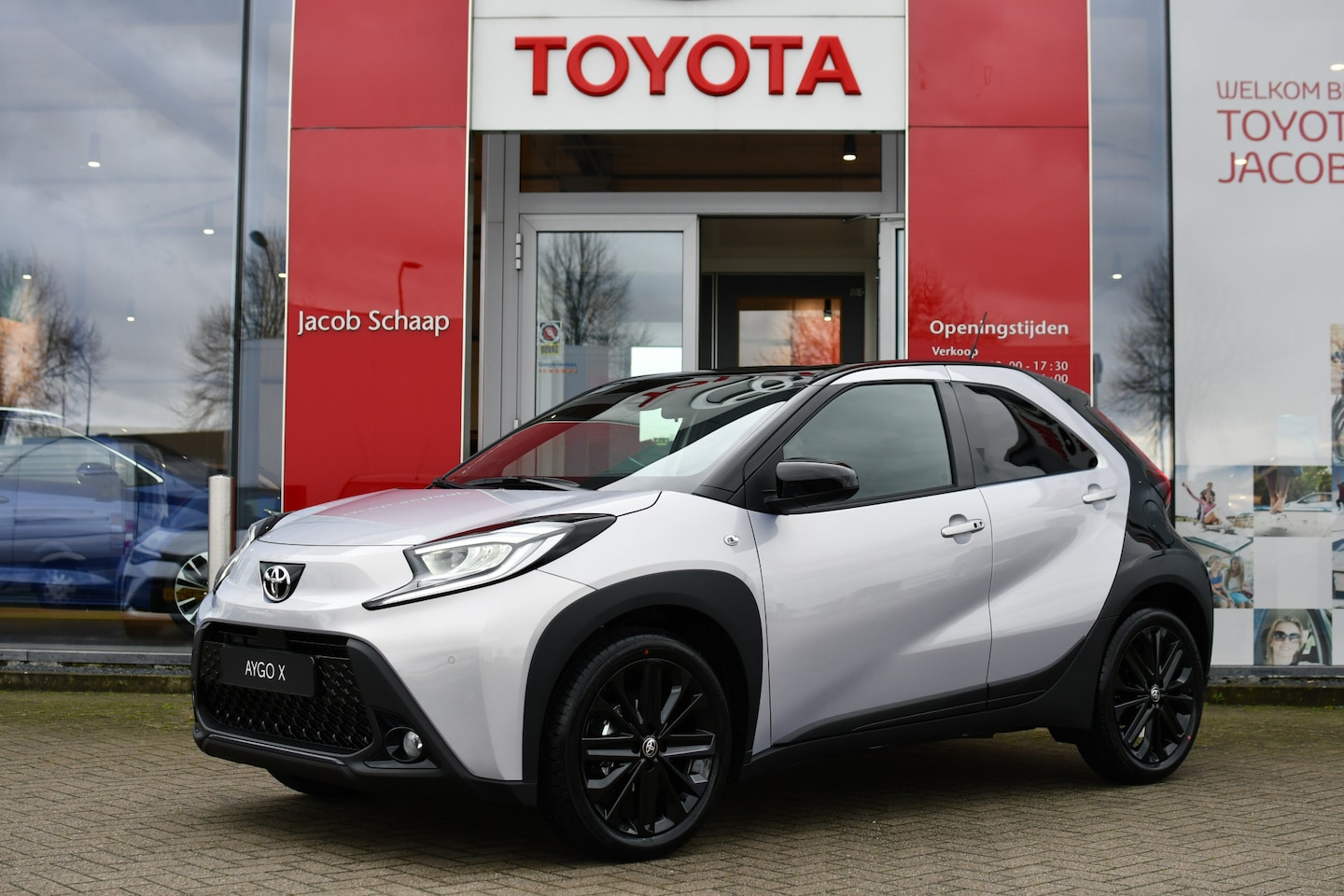 Toyota Aygo X - 1.0 VVT-i MT JBL 72pk | NIEUW | Snel leverbaar | JBL audio | Unieke kleur | - AutoWereld.nl