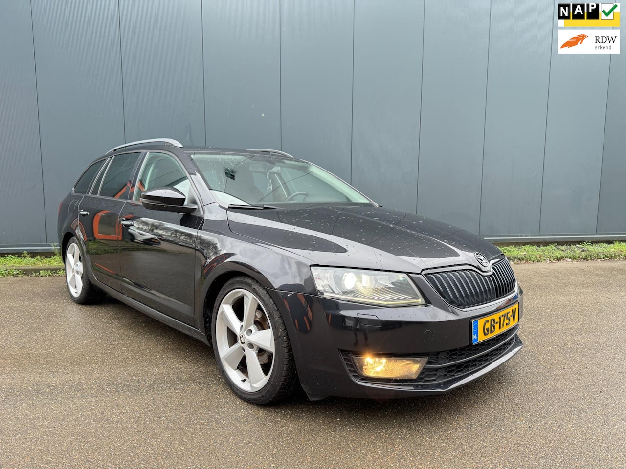 Skoda Octavia Combi - 1.6 TDI Ambition Businessline 1.6 TDI Ambition Businessline automatic - AutoWereld.nl