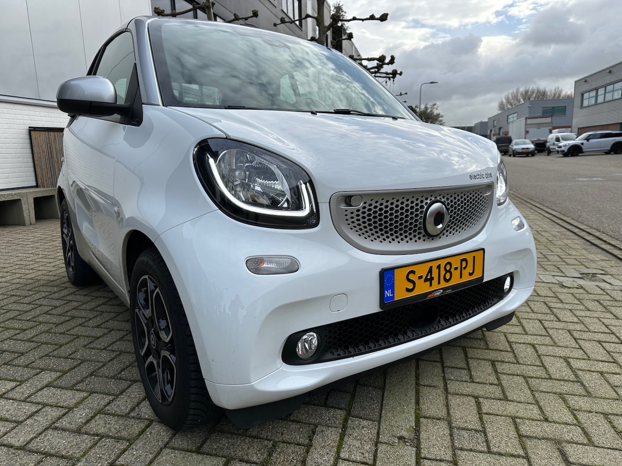 Smart Fortwo cabrio - ED Smart Fortwo Cabrio Electric nieuw staat - AutoWereld.nl