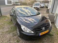 Peugeot 307 CC - 2.0-16V Zwart met mooi leren interieur