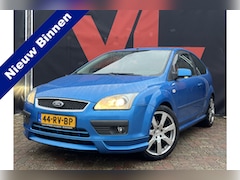 Ford Focus - 1.6-16V Titanium | Nieuw Binnen | Keyless | Dakje | Stoelverwarming