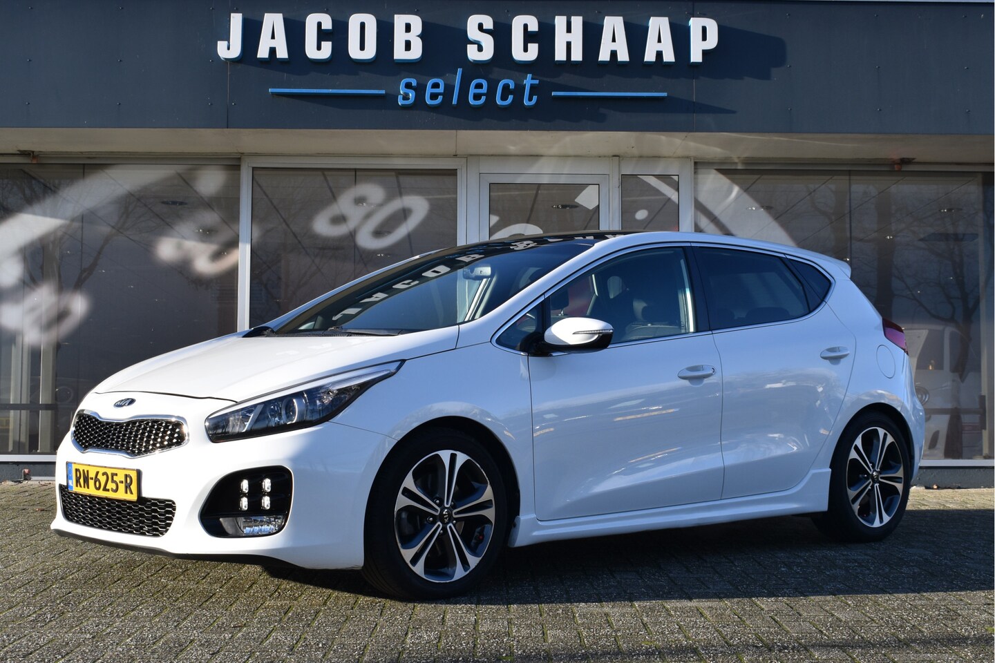 Kia Cee'd - 1.0 T-GDi GT-Line Summer Edition / Clima / Navi / Parkeerhulp / 17 LM / Bluetooth - AutoWereld.nl