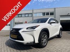 Lexus NX - 300h AWD Business Line | Fabrieksgarantie | Dealeronderhouden | Navigatie | Rijklaar |