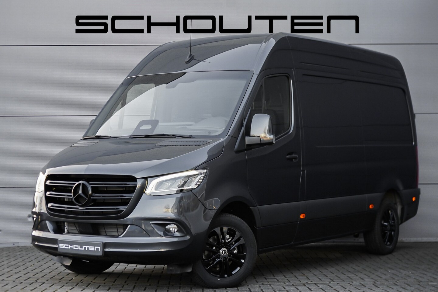 Mercedes-Benz Sprinter - 319 1.9 CDI L2H2 RWD Distronic Black Pack Camera Navi Trekhaak 3.5T - AutoWereld.nl