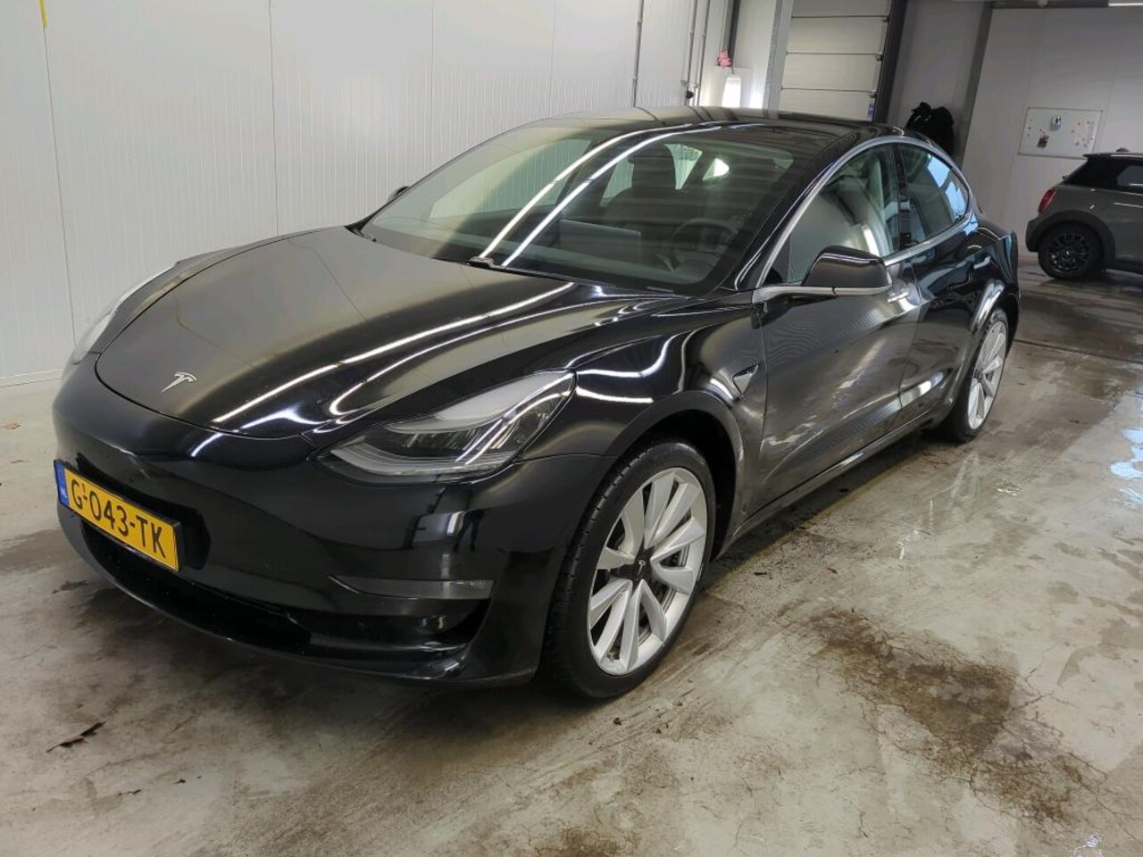 Tesla Model 3 - Long-Range AWD 351pk 75 kWh [ AUTOPILOT+19'' LMV+620KM WLTP+PREMIUM AUDIO ] - AutoWereld.nl