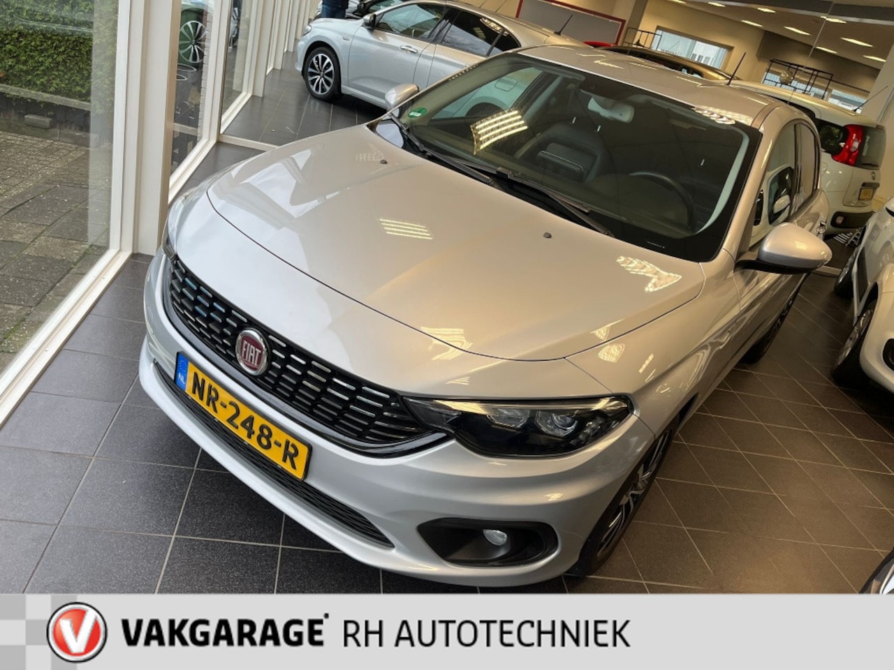 Fiat Tipo - 1.4 T-Jet 16v Bns L - AutoWereld.nl