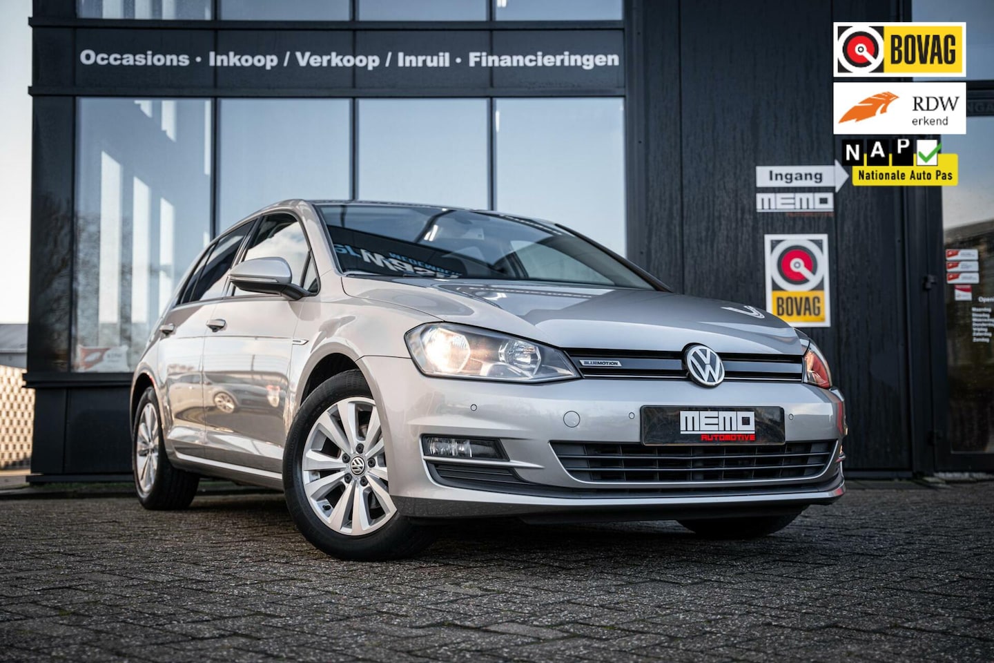 Volkswagen Golf - 1.0 TSI Business Edition*NAVI*CAMERA*CARPLY - AutoWereld.nl