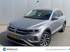 Volkswagen T-Roc - 1.0 TSI Style 111pk | 1e eigenaar | Adaptief cruise control | Navigatie | Camera achter |