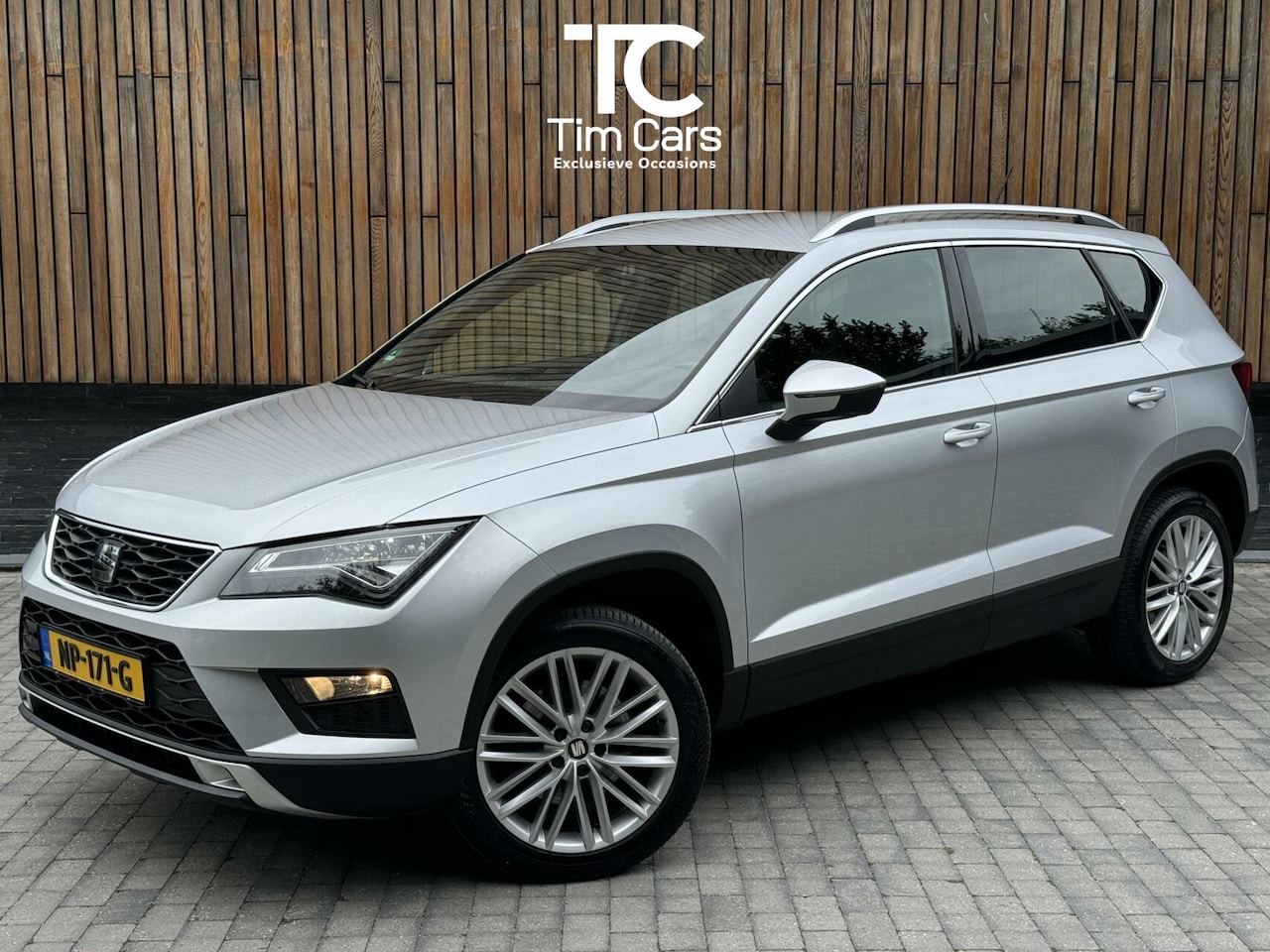 Seat Ateca - 1.4 EcoTSI Xcellence Automaat | Navigatie | LED | Trekhaak elektrisch uitklapbaar | Sfeerv - AutoWereld.nl