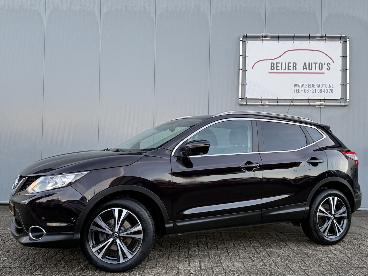 Nissan Qashqai - 1.2 Tekna Automaat Leer/Pano/Camera. - AutoWereld.nl