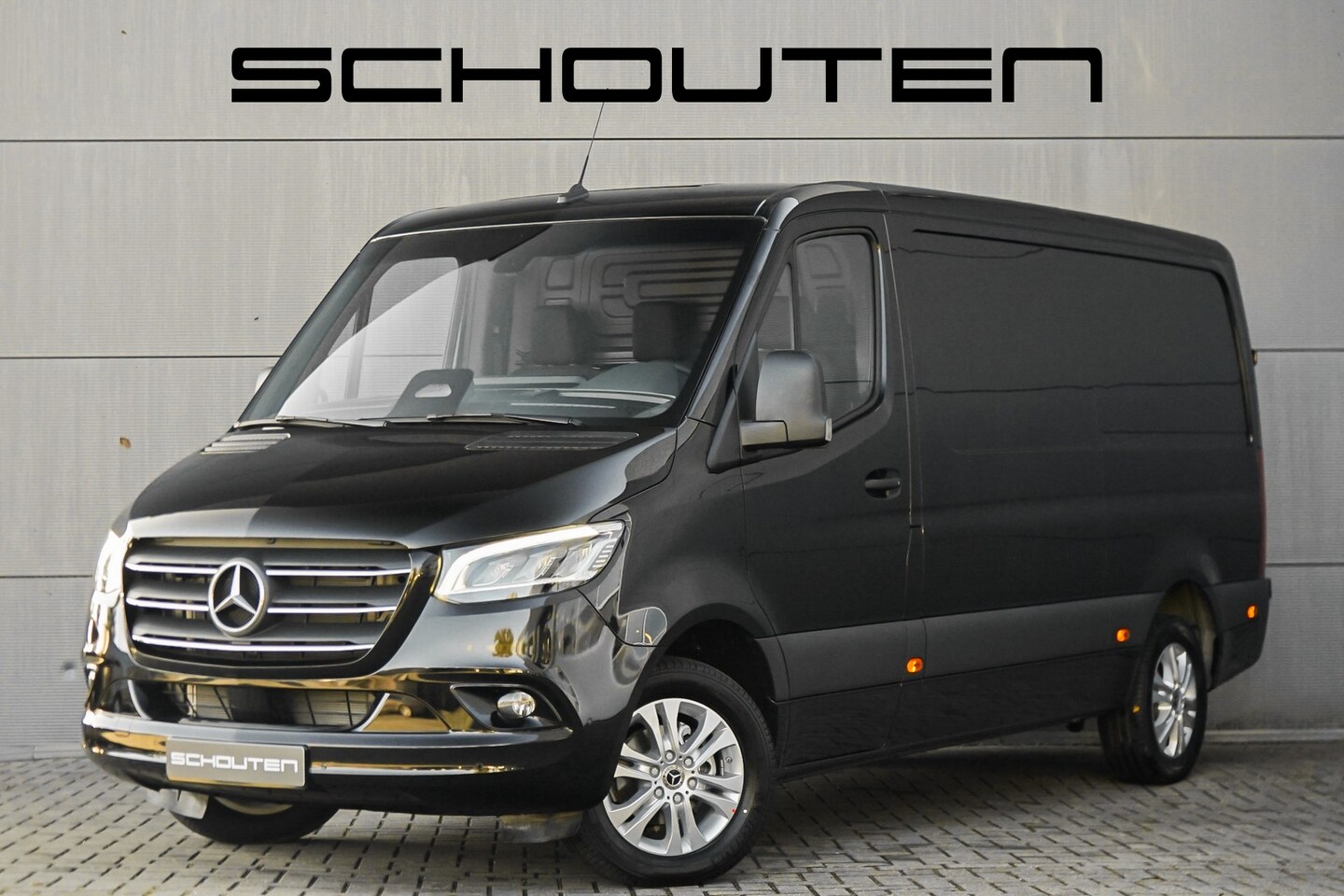 Mercedes-Benz Sprinter - 319 1.9 CDI L2H1 Distronic Camera Trekhaak 3.5T - AutoWereld.nl