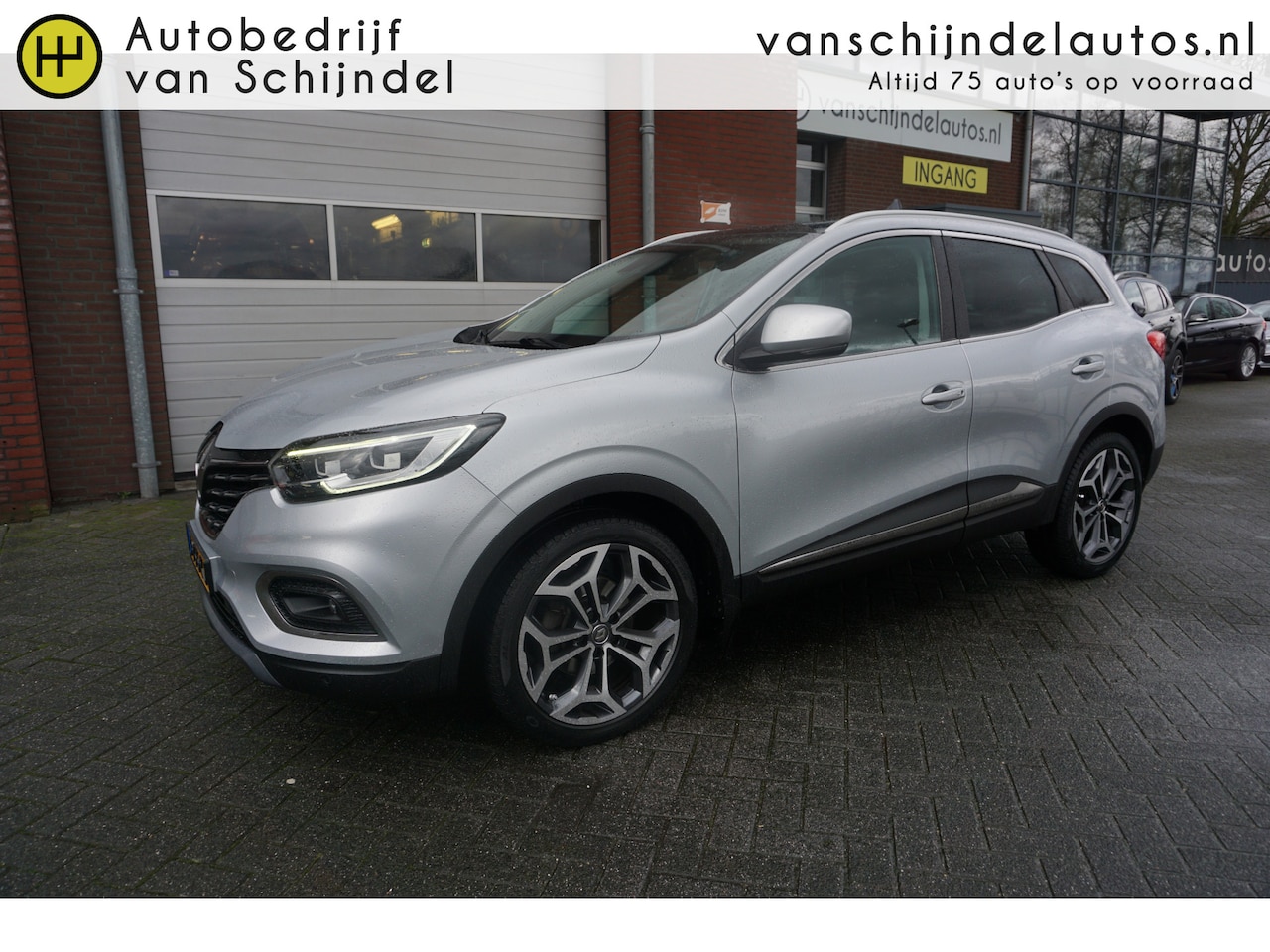 Renault Kadjar - 1.3 TCE INTENS VOL LUXE PANORAMADAK 19INCH CAMERA FULL LED LEDER-ALCANTARA STOELVERWARMING - AutoWereld.nl