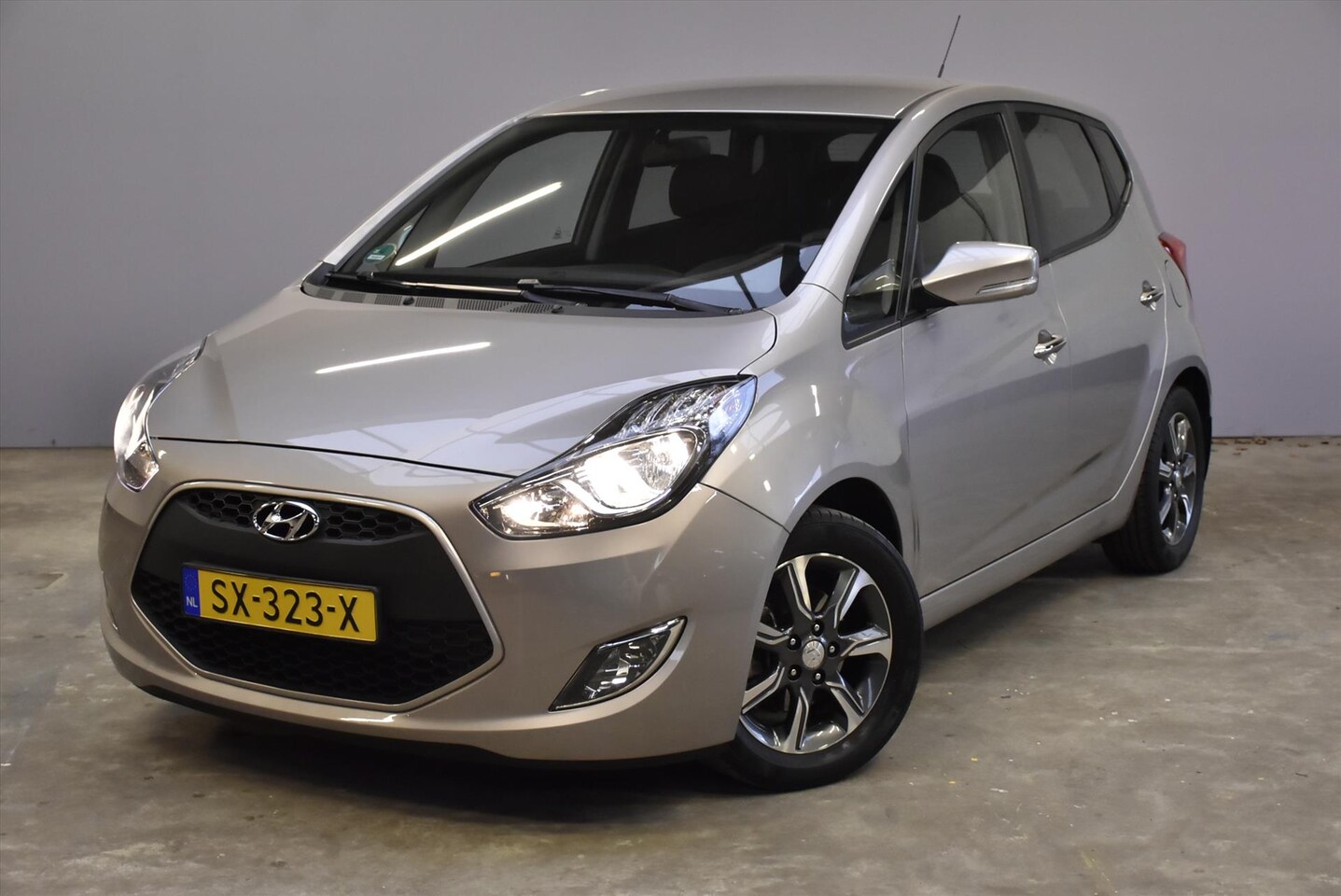 Hyundai ix20 - 1.4i blue 90pk Go! - AutoWereld.nl