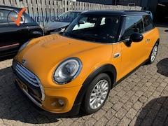 MINI Cooper - 1.5 Automaat/navi/ xenon