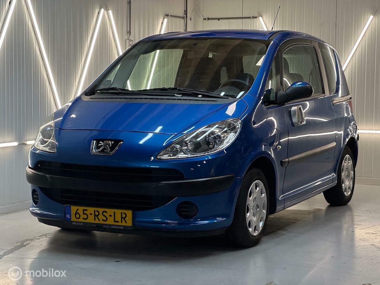 Peugeot 1007 - 1.4 Gentry | NAP | SCHUIFDEUREN | BIEDEN - AutoWereld.nl