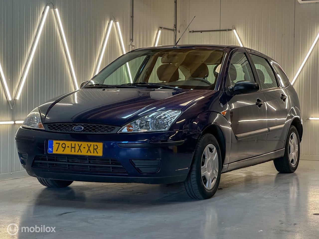 Ford Focus - 1.4-16V Cool Edition | 5 DEURS | AIRCO | TREKHAAK - AutoWereld.nl