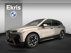 BMW iX - xDrive40 | Sportpakket | Laserlicht | Leder | HUD | Trekhaak | Schuifdak | Keyles go | DAB