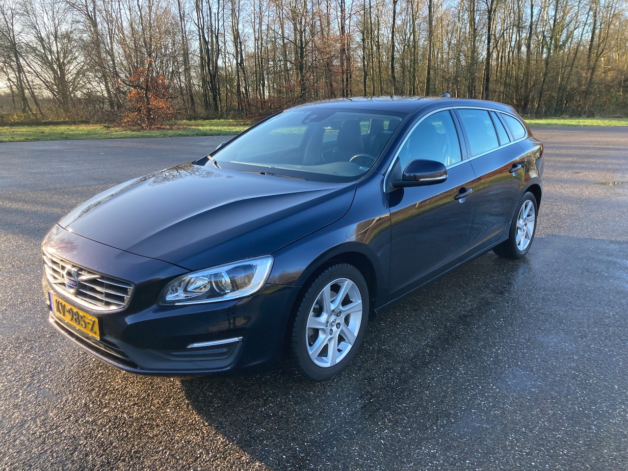 Volvo V60 - 1.5 T2 Nordic+ dealeronderh. standkachel. xenon - AutoWereld.nl